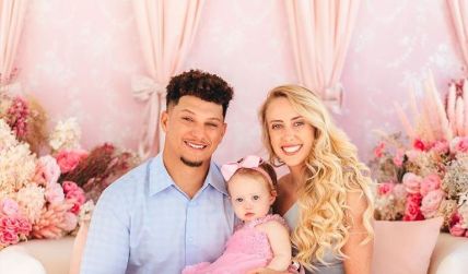 Patrick Mahomes and Brittany Matthews are married.